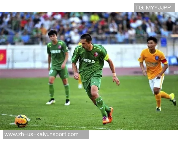 青岛足球老板的崛起与挑战：如何重塑城市足球的未来与梦想